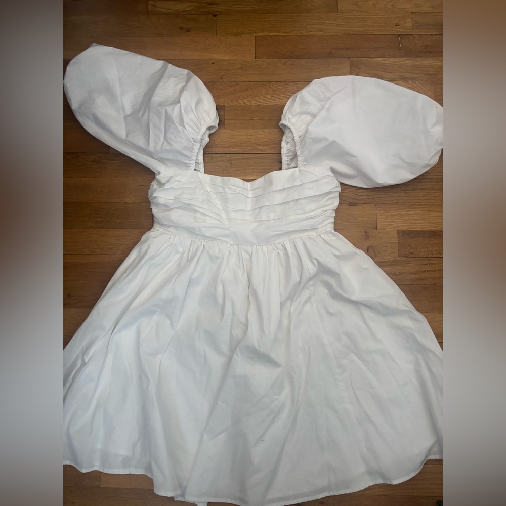 Abercrombie & Fitch White Puff-Sleeve Dress